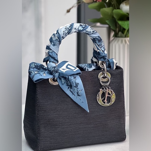 Christian Dior Blue Silk Twill Flowers D-Millefiori Mitzah Scarf like NEW Real - Picture 2 of 12